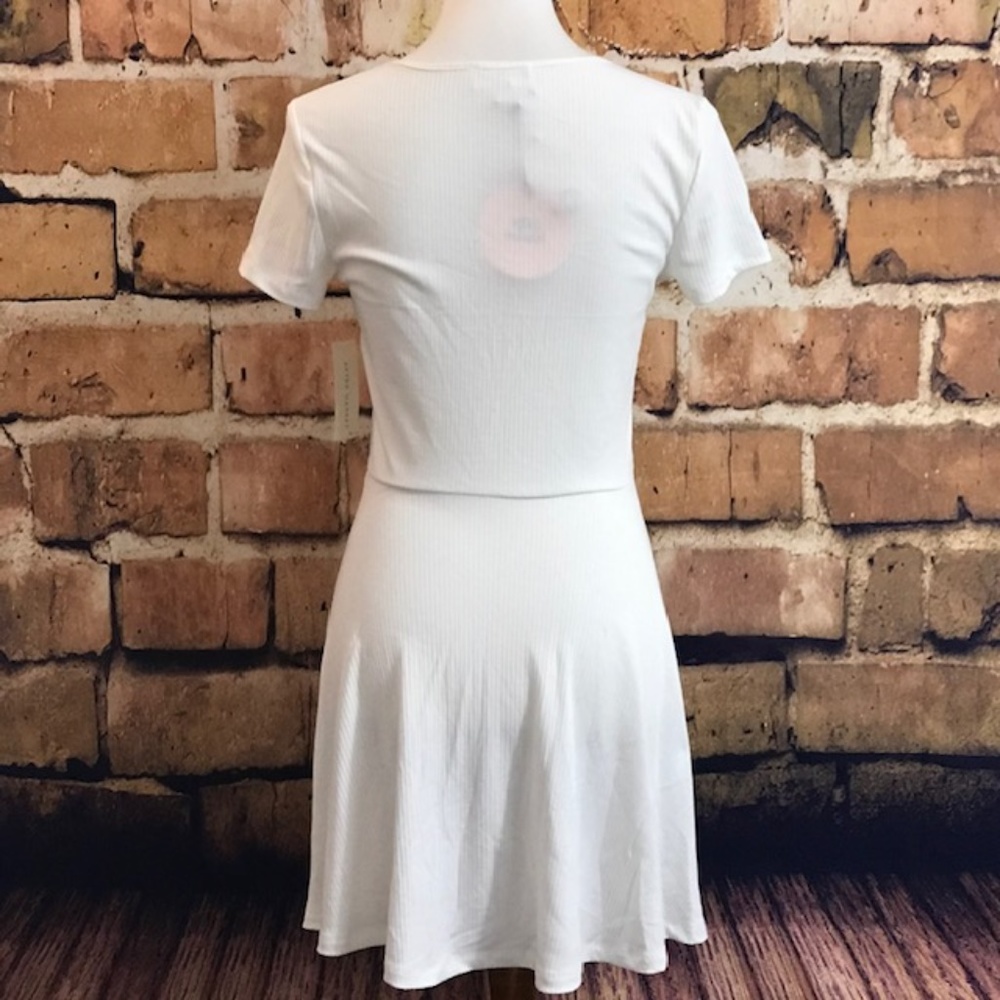 After Market White Short Sleeve Dress, Size S, NWT - Picture 2 of 3